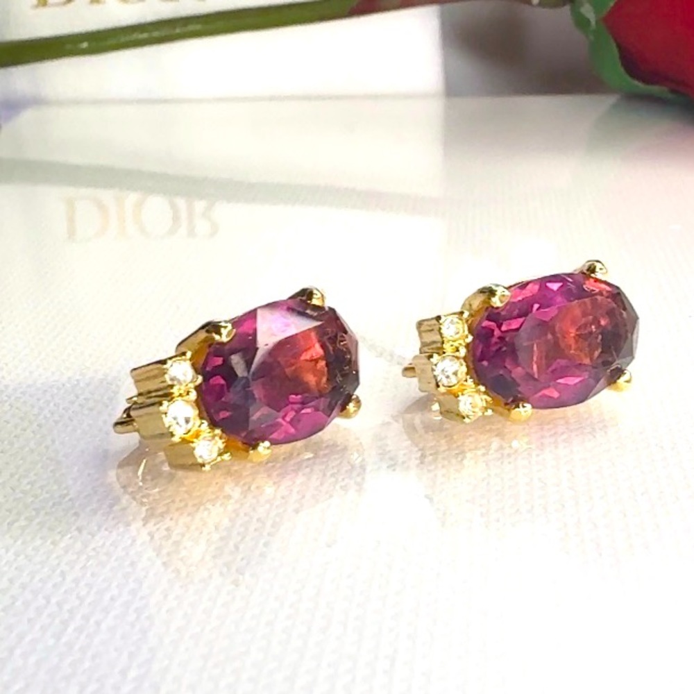 CHRISTIAN DIOR Vintage 1980s Amethyst Purple Oval Crystals Gold Clip Earrings